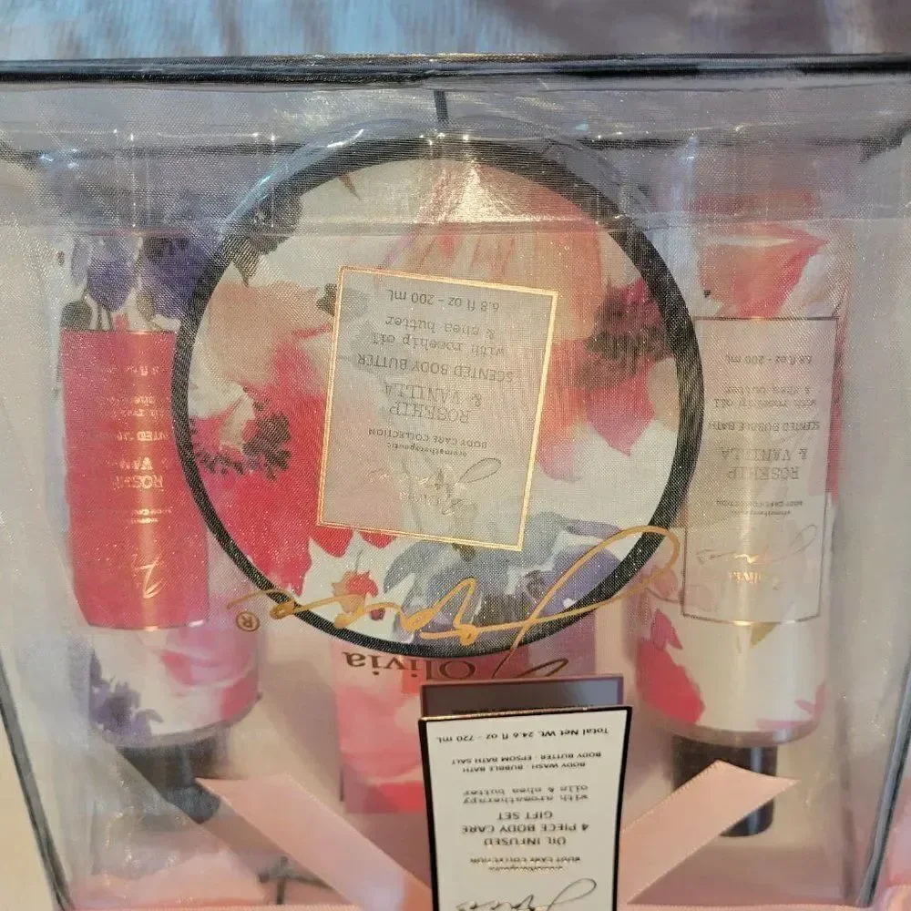 OIL INFUSED A4 ROSEHIP VANILLA PICIECE BATH SET